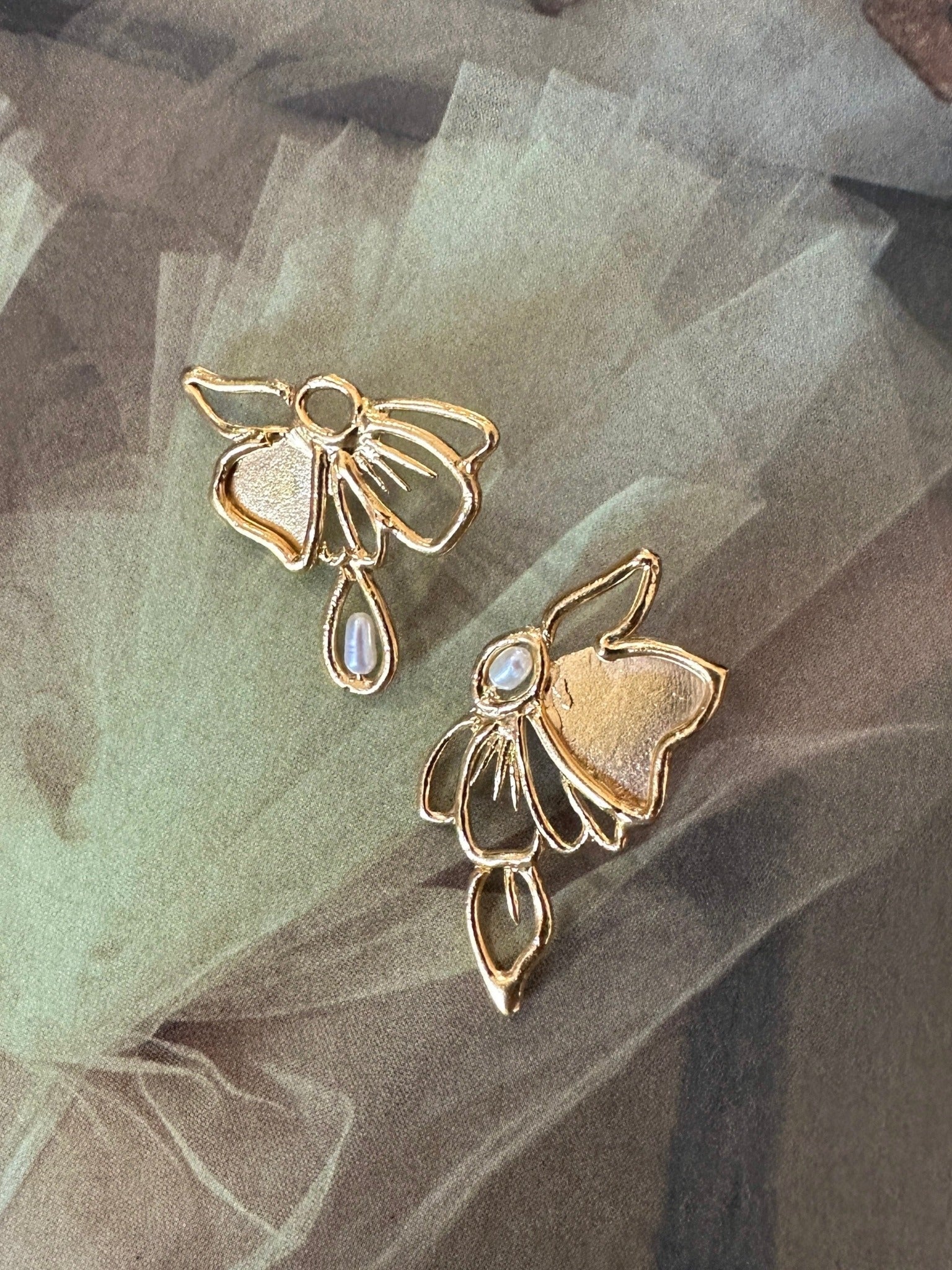 The Night Blossom Earrings