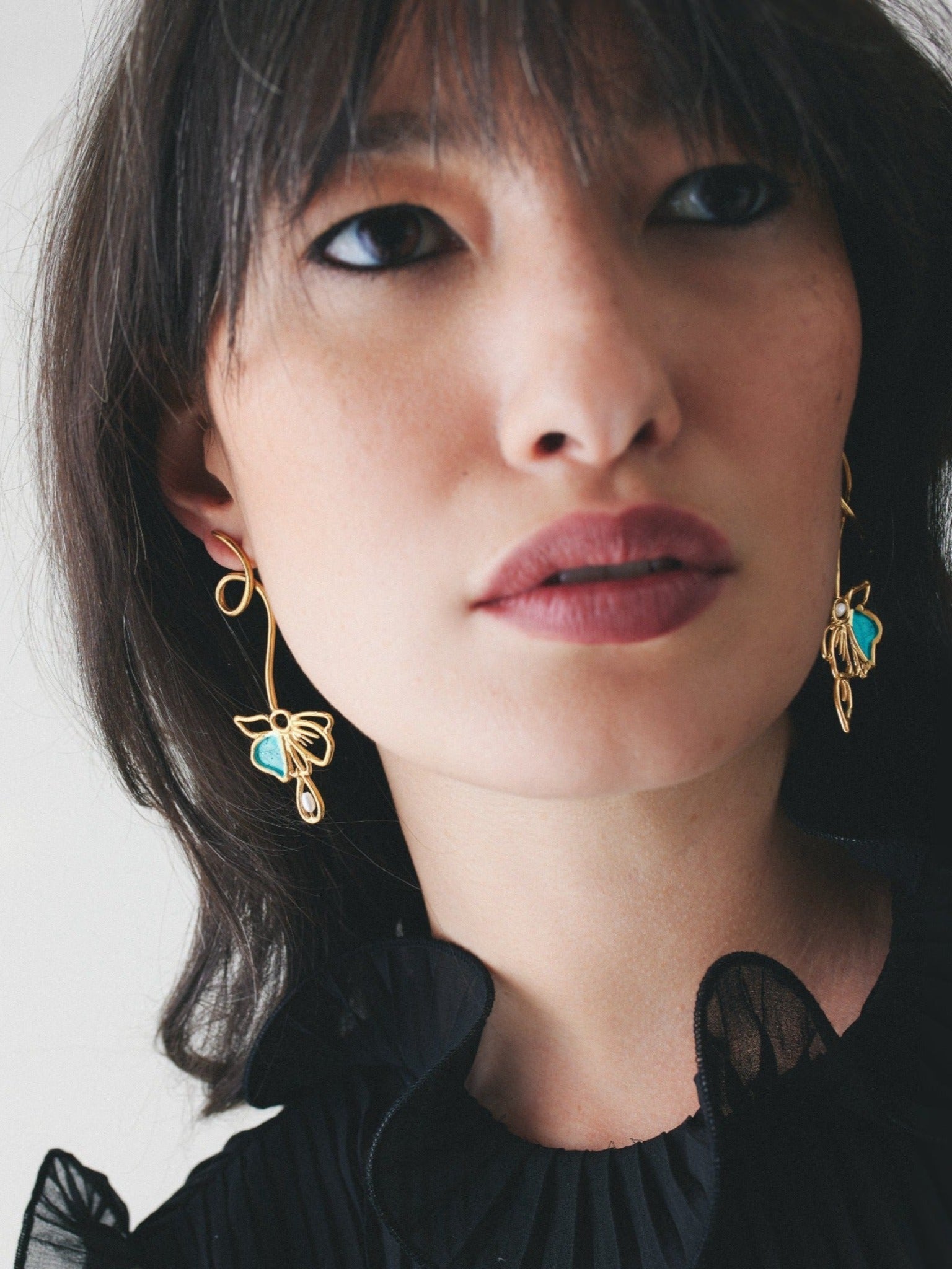 The Vine Blossom Earrings in Green