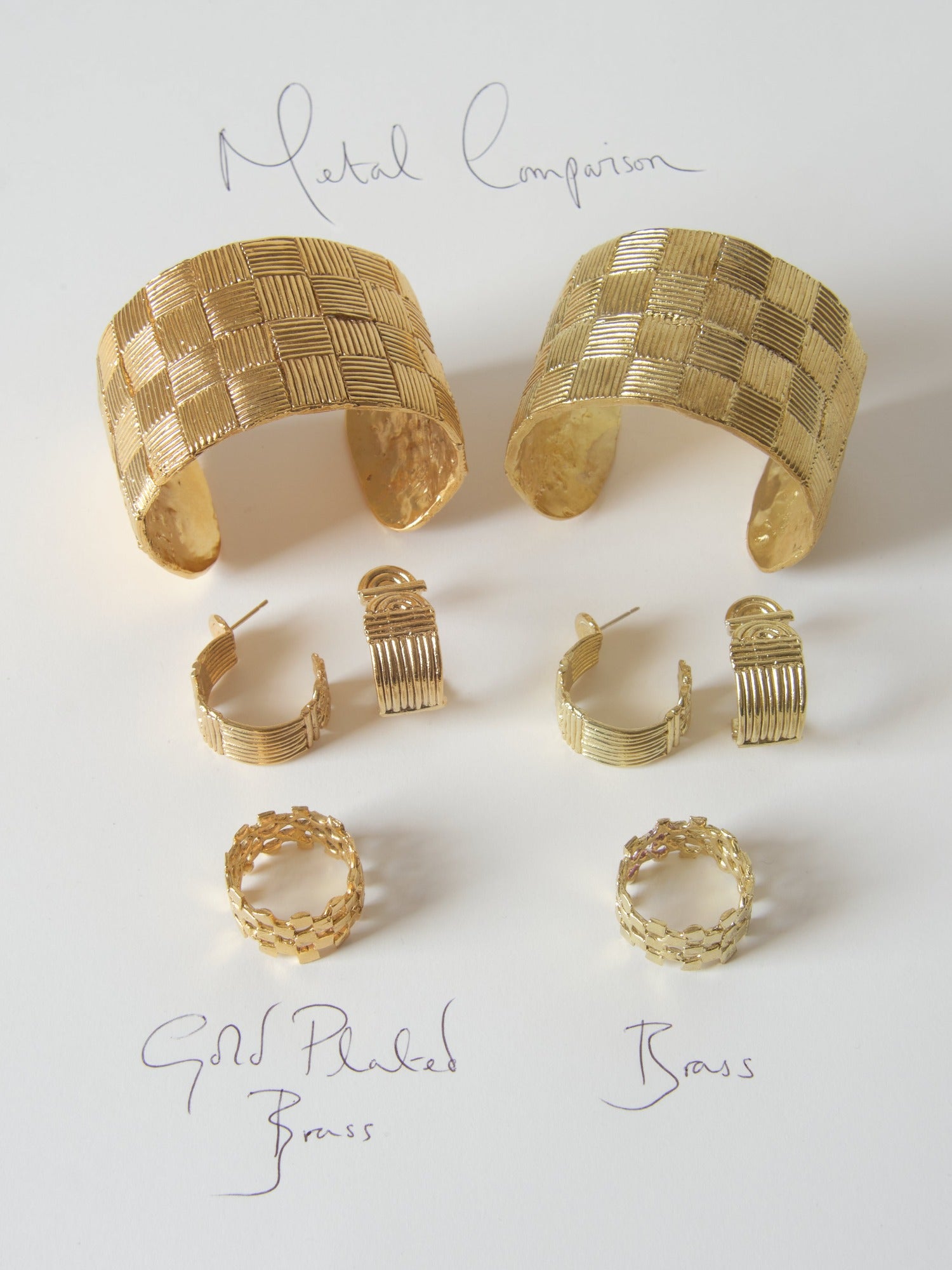 The Silk Ruff Studs (pair)