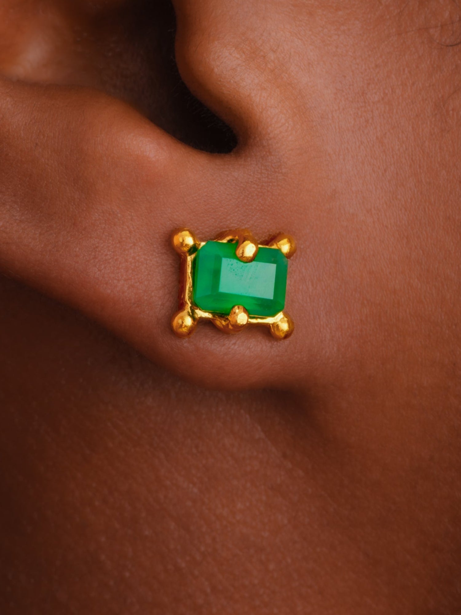 The Friday Club Stud Set