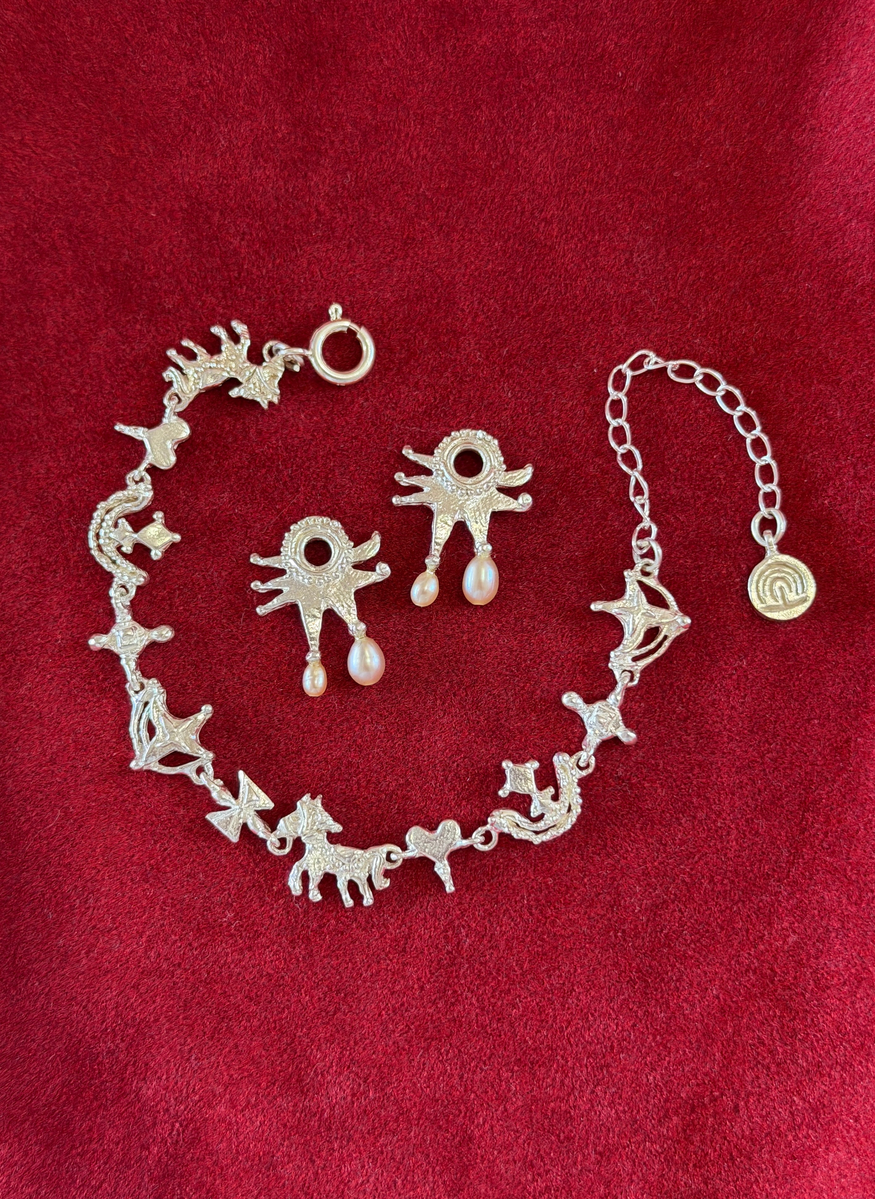 The Love In Triangles Bracelet - Silver