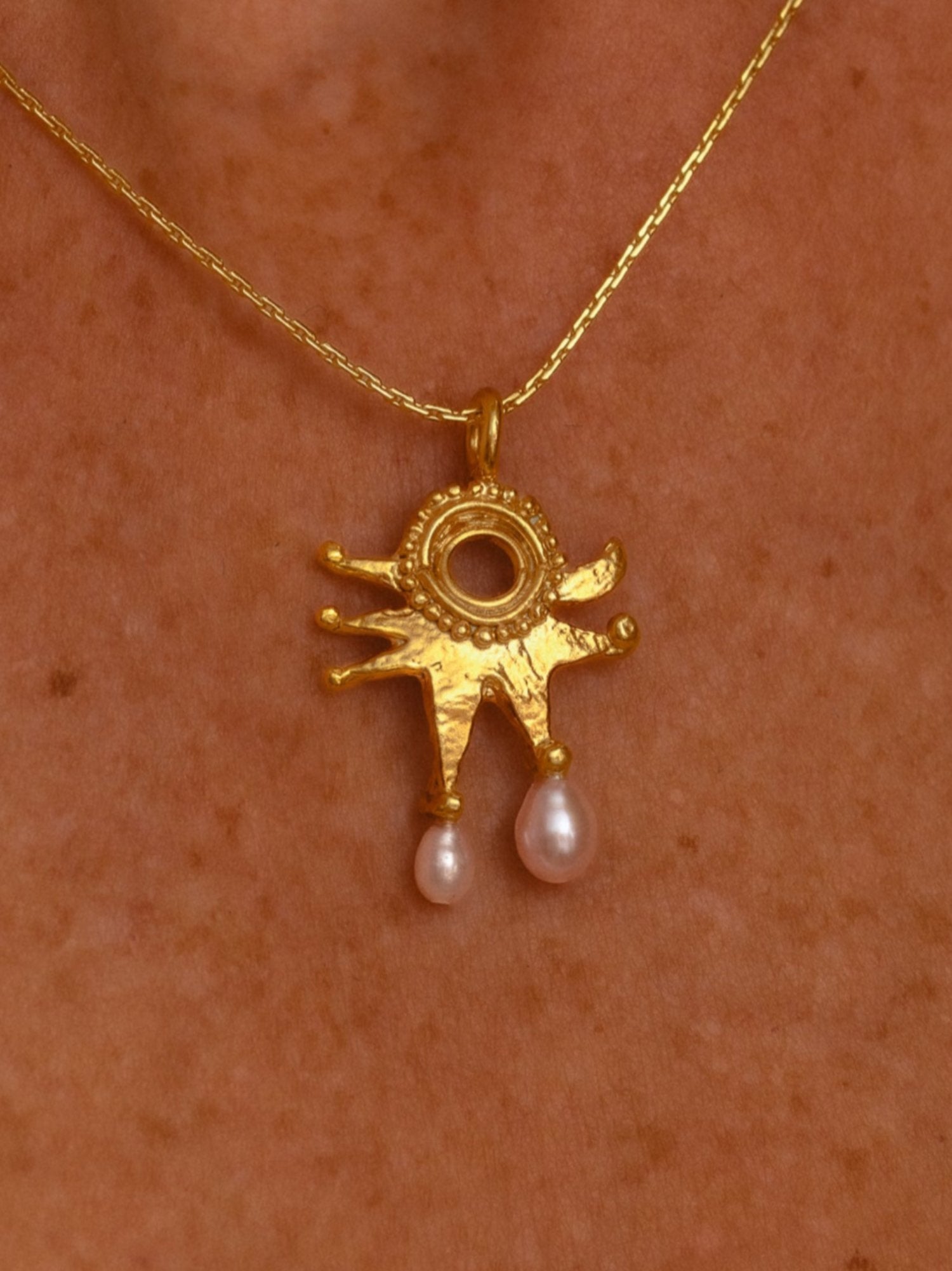 The Pearly Moon Clown Costume Chain - 24k Gold Plated / 16 Inch